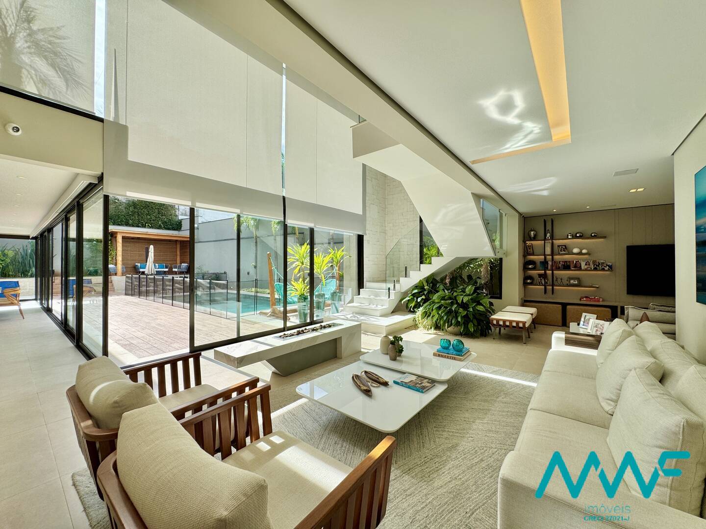 Casa de Condomínio à venda com 4 quartos, 475m² - Foto 8
