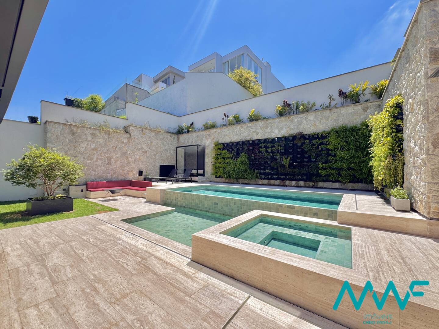 Casa de Condomínio à venda com 4 quartos, 426m² - Foto 4