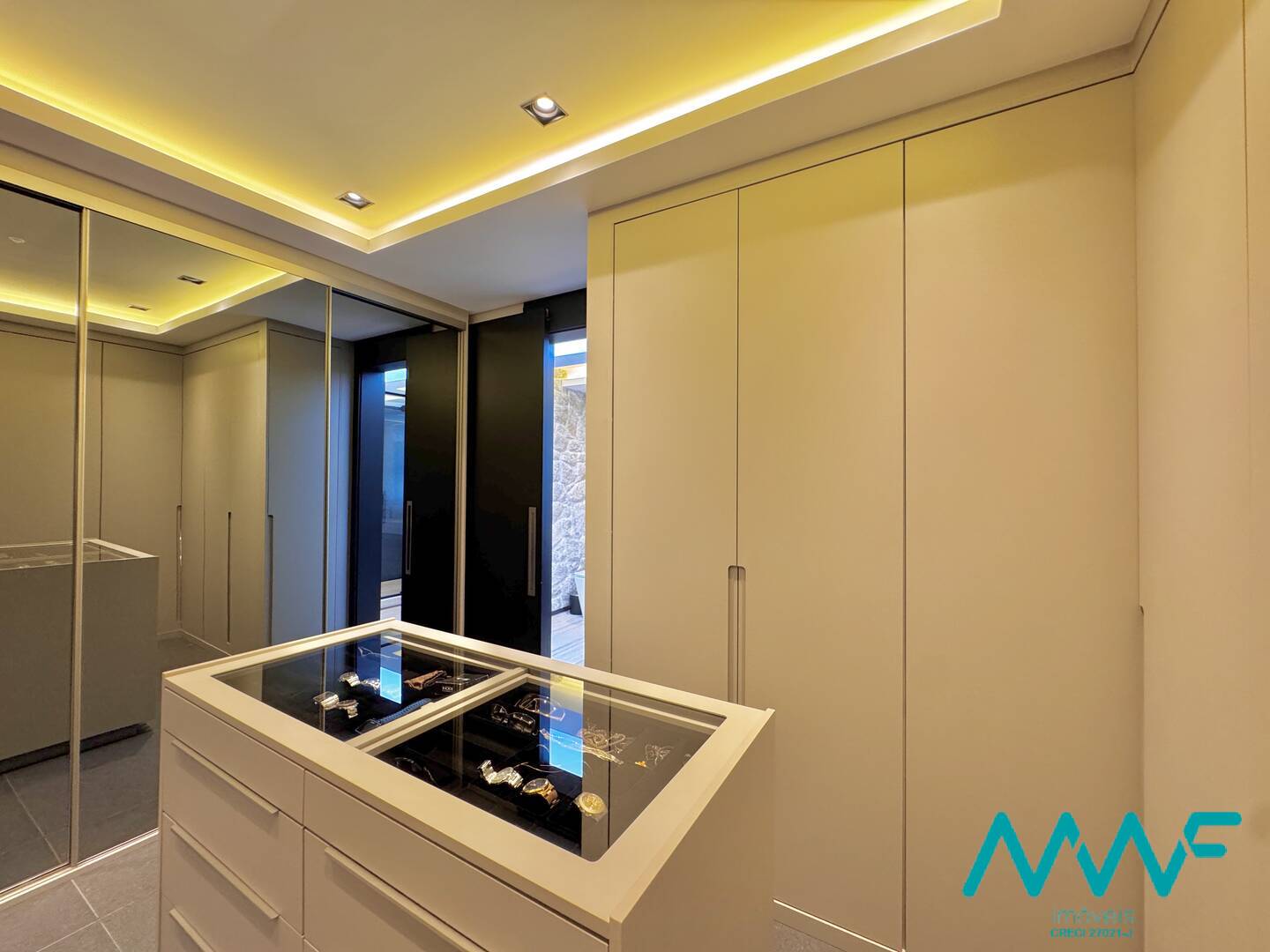 Casa de Condomínio à venda com 4 quartos, 426m² - Foto 26