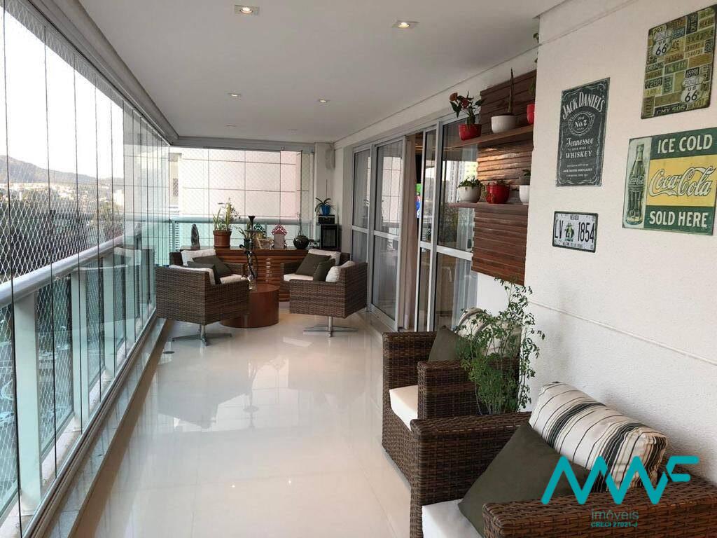 Apartamento, 3 quartos, 235 m² - Foto 2