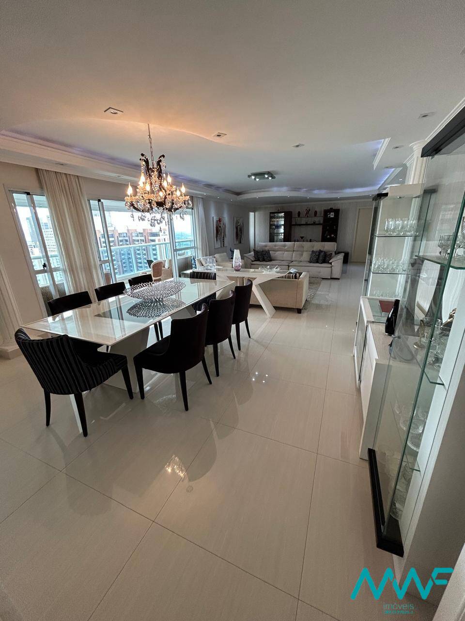 Apartamento, 3 quartos, 243 m² - Foto 6