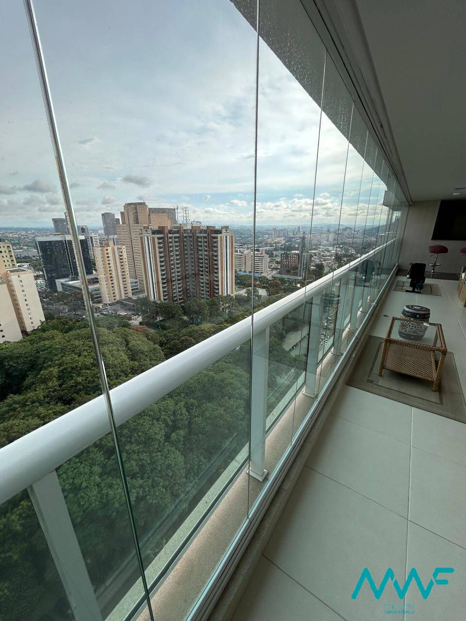 Apartamento, 3 quartos, 243 m² - Foto 3