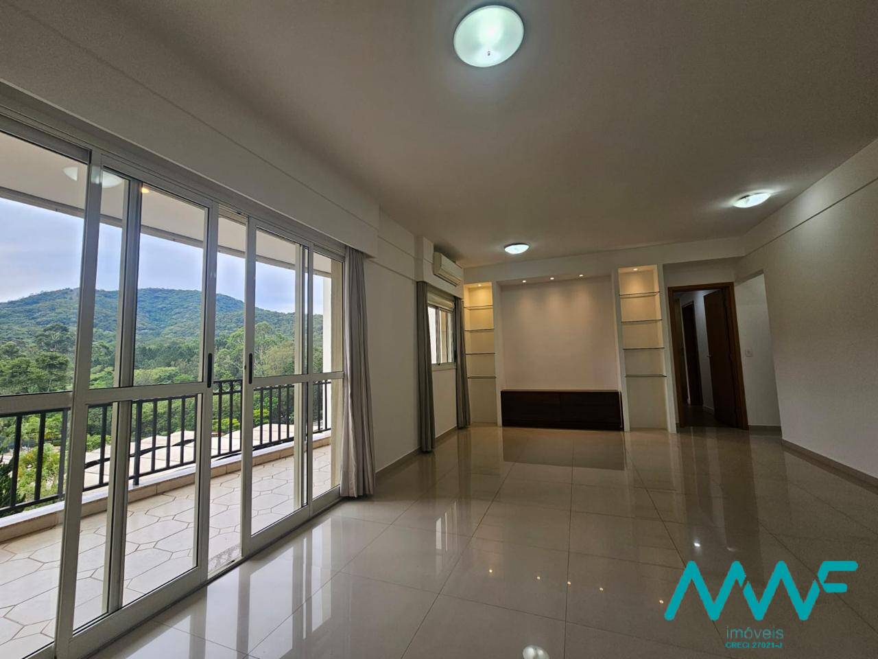 Apartamento, 3 quartos, 140 m² - Foto 2