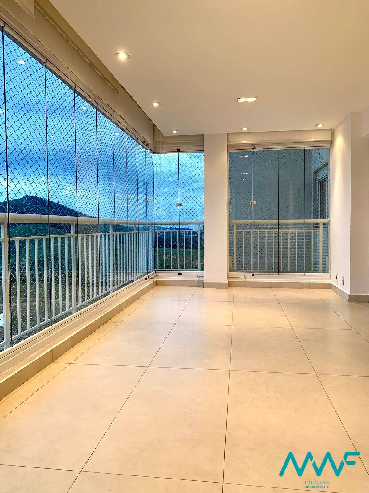 Apartamento, 3 quartos, 158 m² - Foto 1