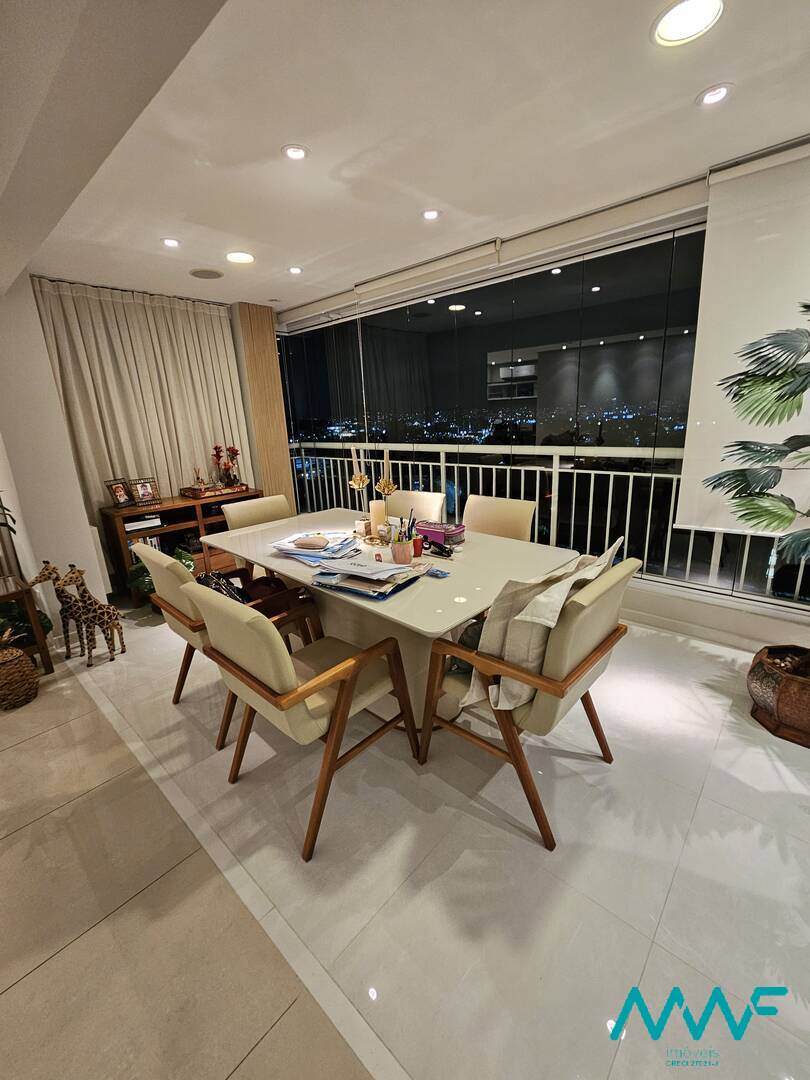 Apartamento, 3 quartos, 132 m² - Foto 2