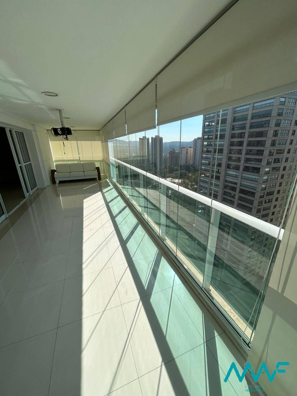 Apartamento, 3 quartos, 212 m² - Foto 1