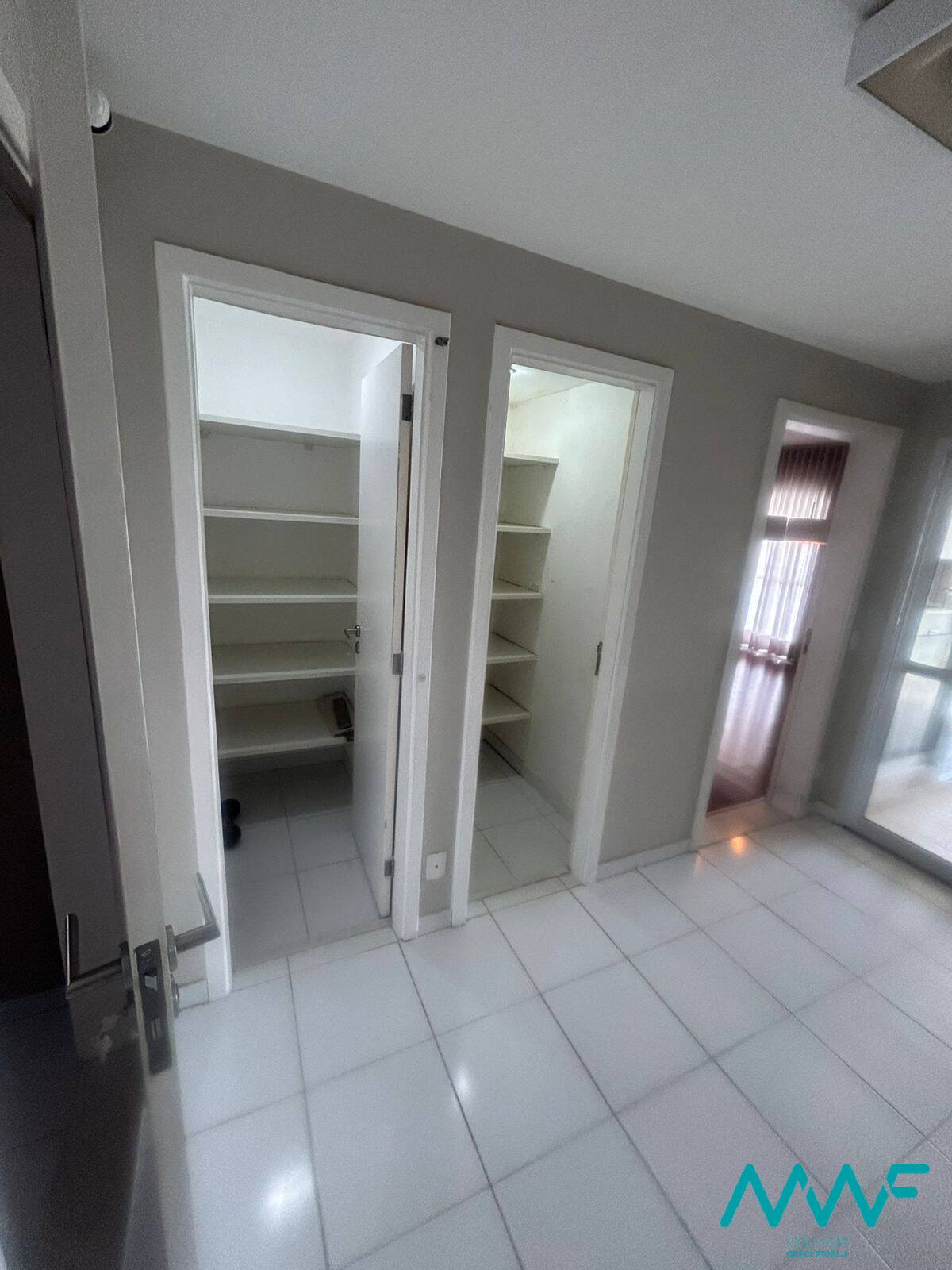 Apartamento, 3 quartos, 245 m² - Foto 5